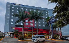 City Express Plus By Marriott Guadalajara Expo